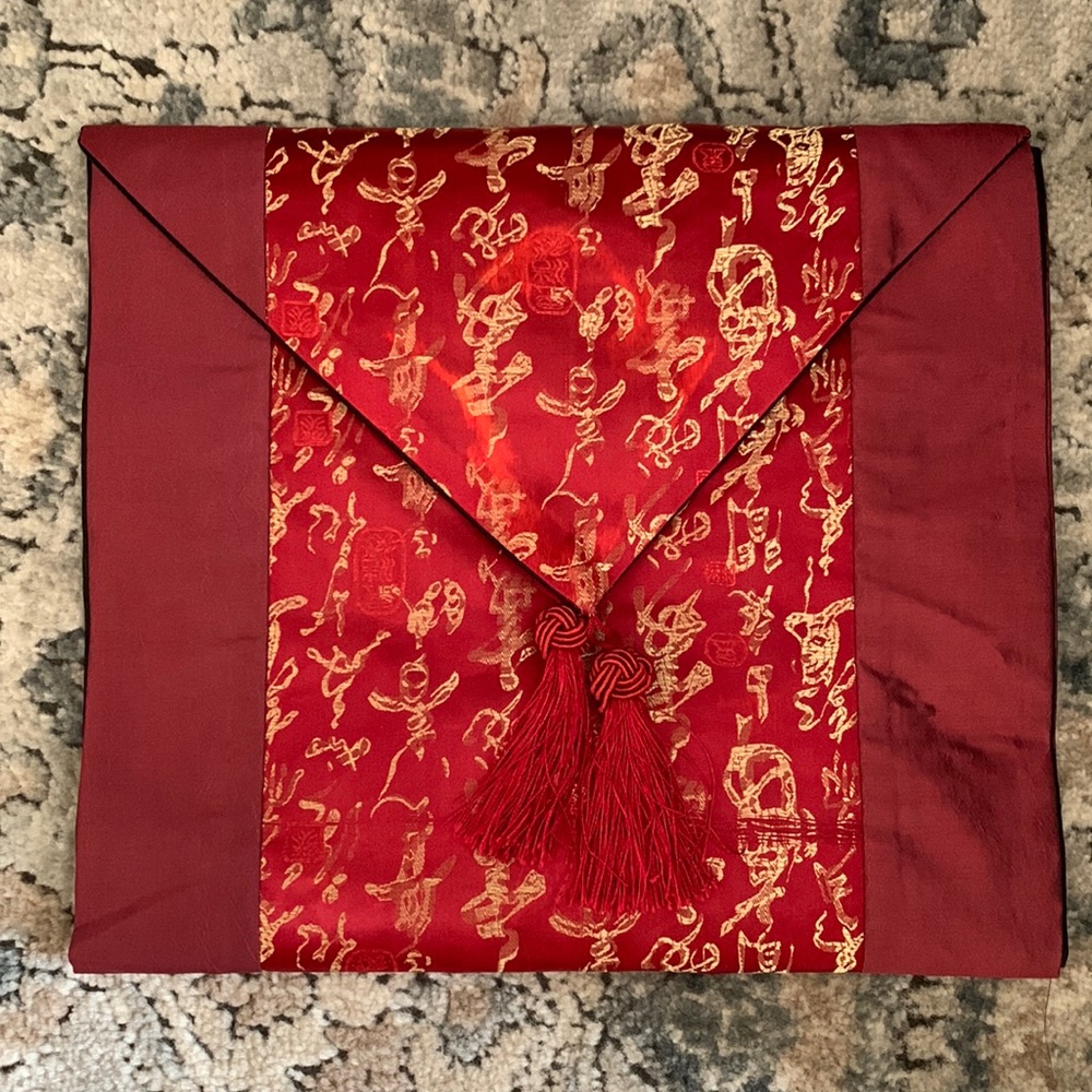 Chinese table runner